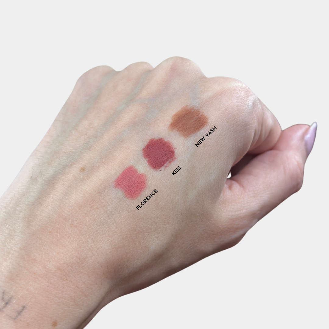 LIP LINER