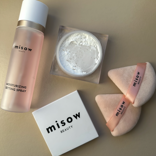 DIN GUIDE TIL MAKEUP DER HOLDER HELE DAGEN