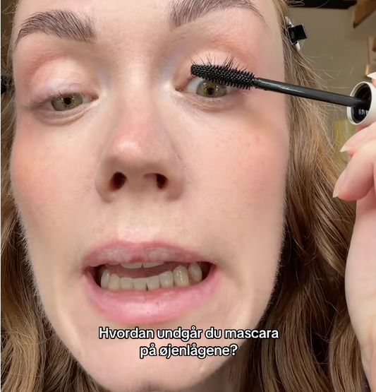 HVORDAN UNDGÅR DU AT FÅ MASCARA PÅ ØJENLÅGENE?