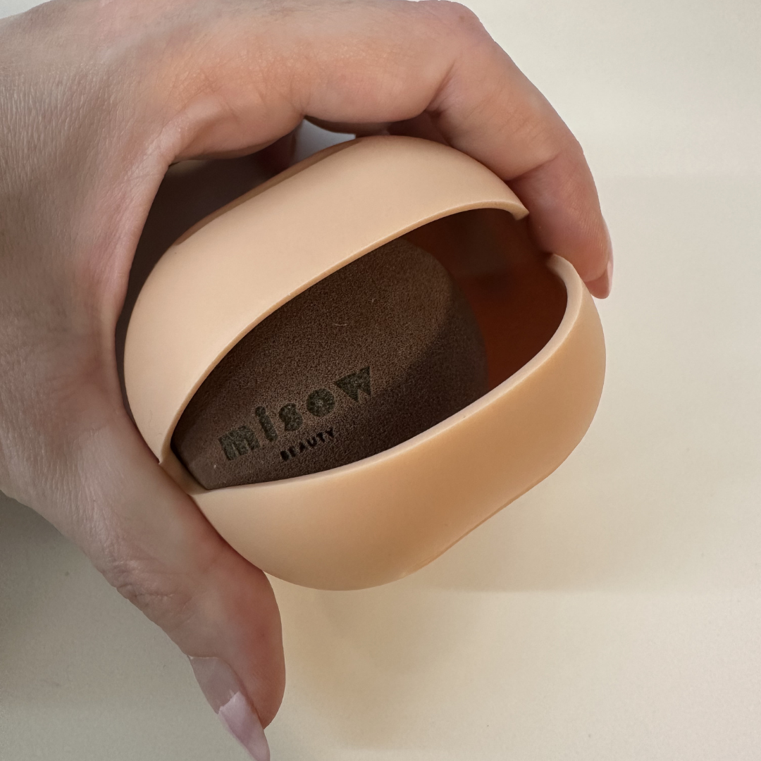 BLENDING SPONGE HOLDER